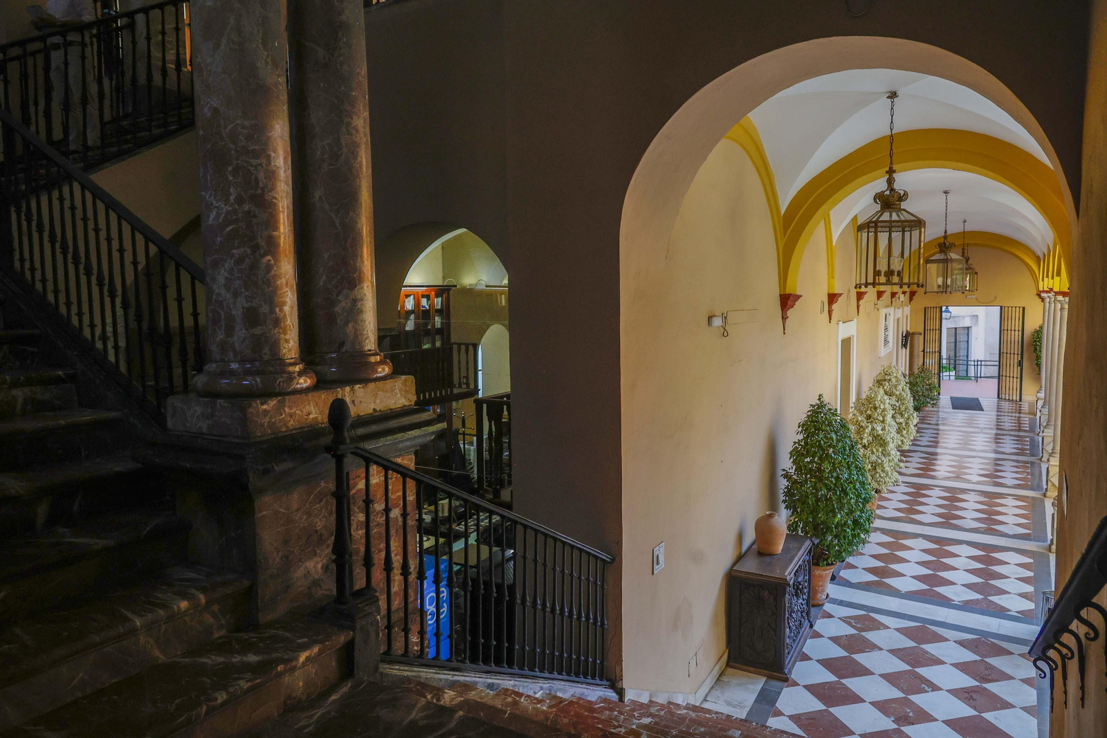 Imágenes de la visita al palacio de los Ponce de León