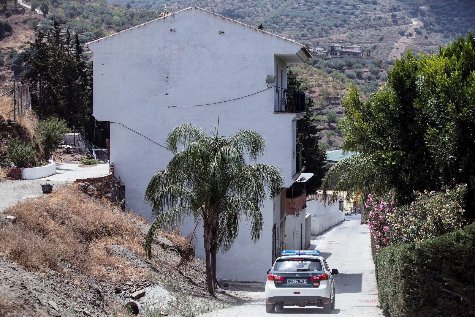 Las fotos de la búsqueda de Dana Leonte en Arenas