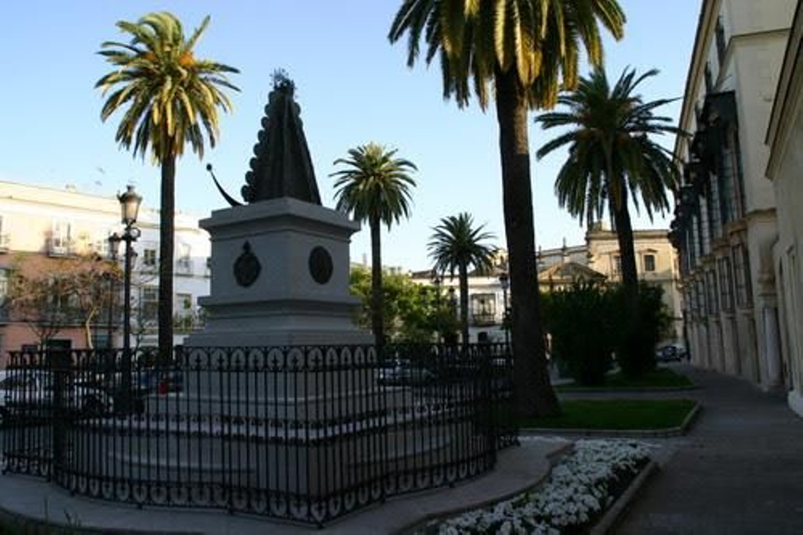 Plaza Aladro Plaza Aladro
