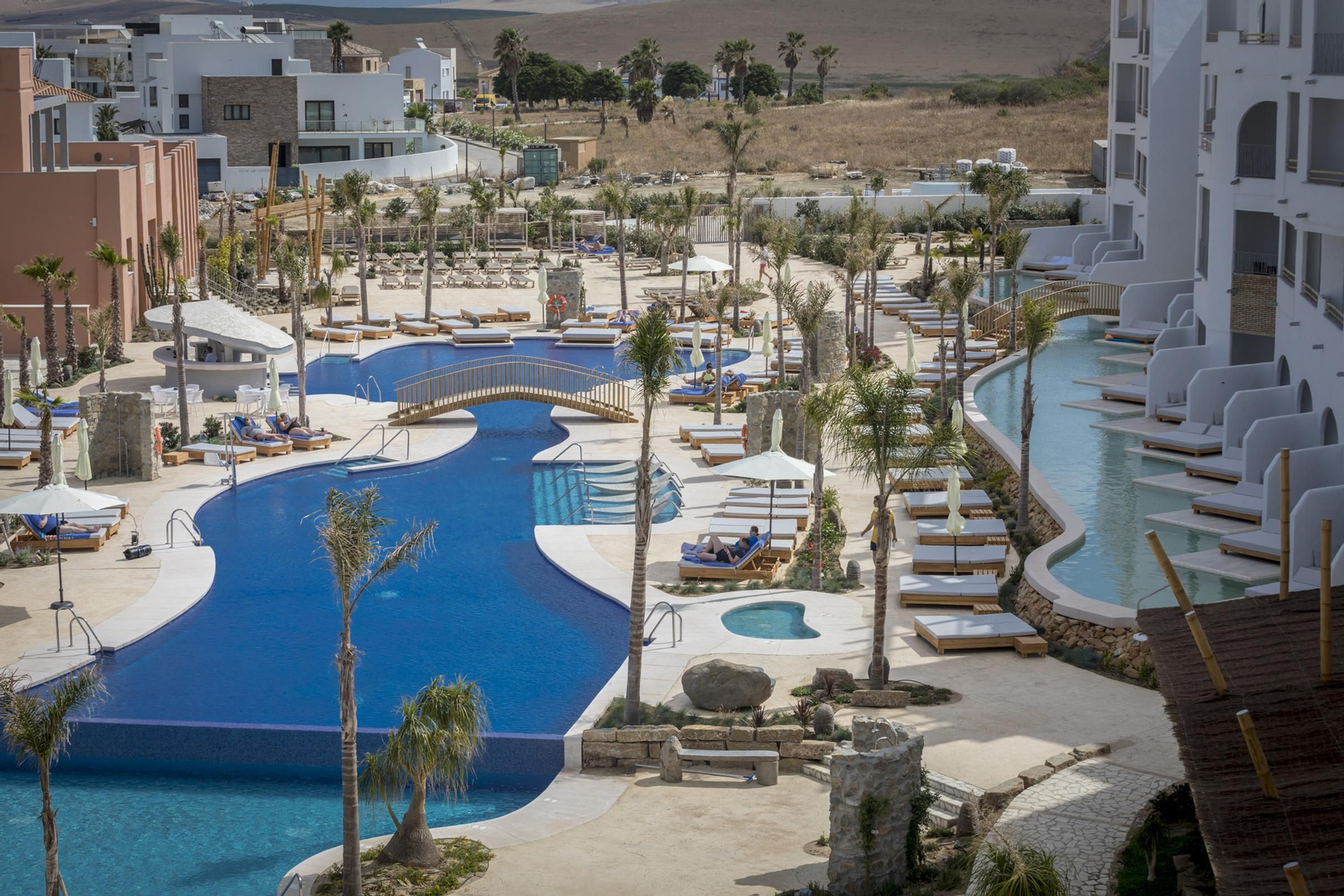 El hotel Zahara Beach & Spa, en imágenes