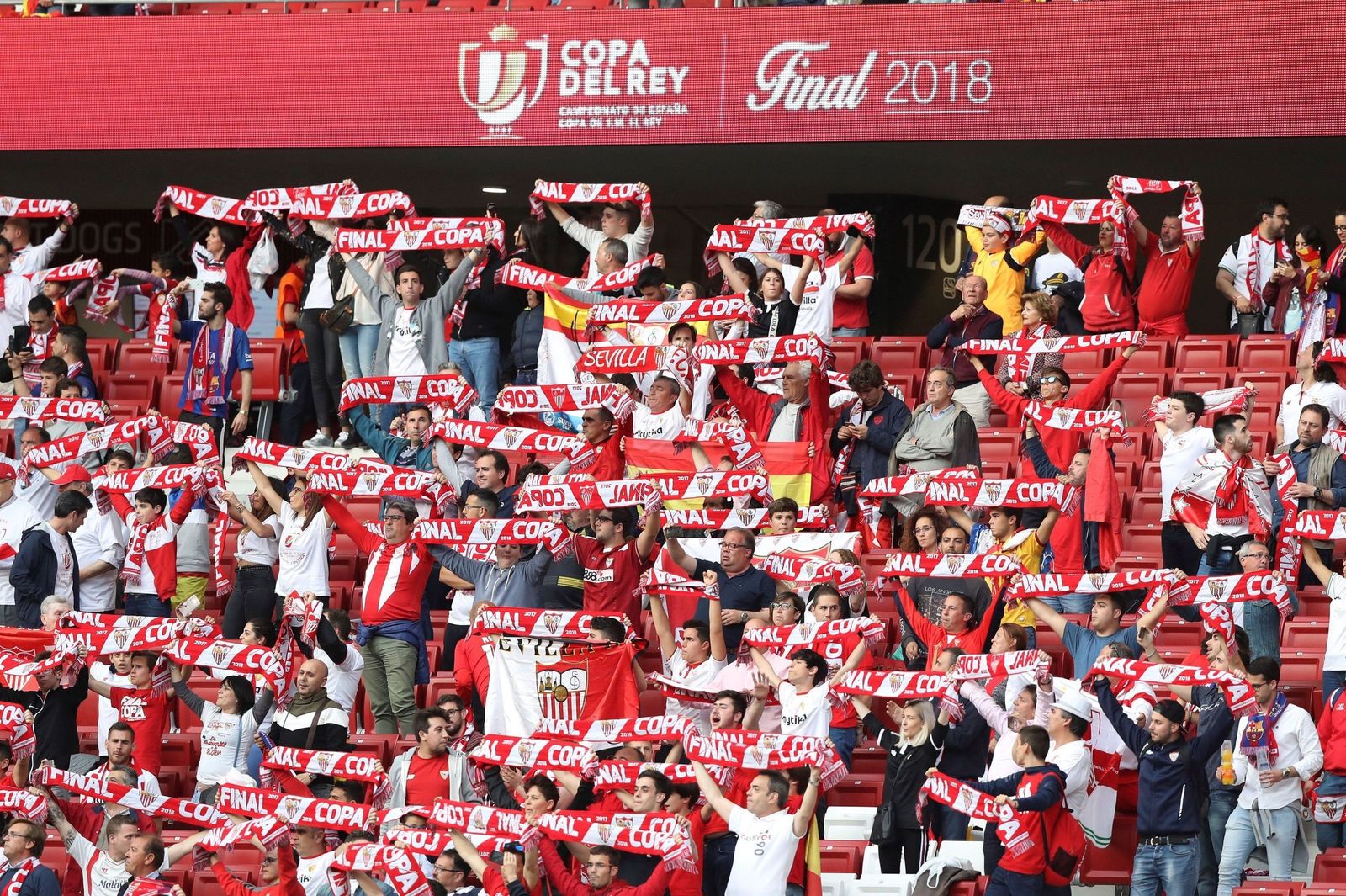 La afición del Sevilla, en la penúltima final de su equipo, la de la Copa en 2018.