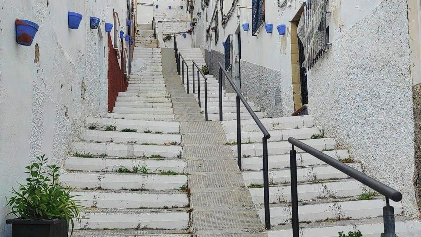 Escalinata de la calle Alegría en el barrio de San Juan. Escalinata de la calle Alegría en el barrio de San Juan.