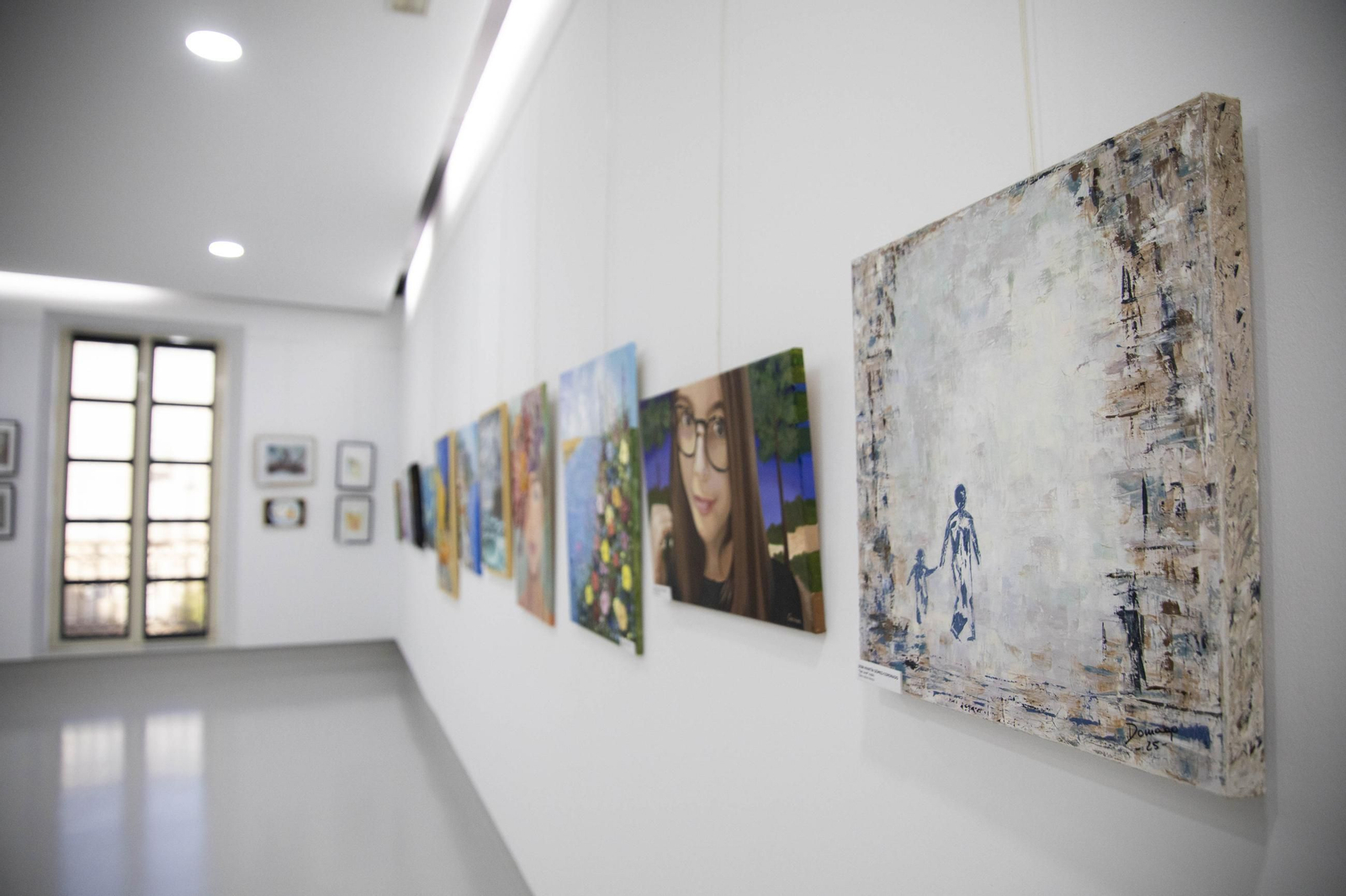Las imágenes de la exposición de arte de la Escuela de Artepintura de Almería