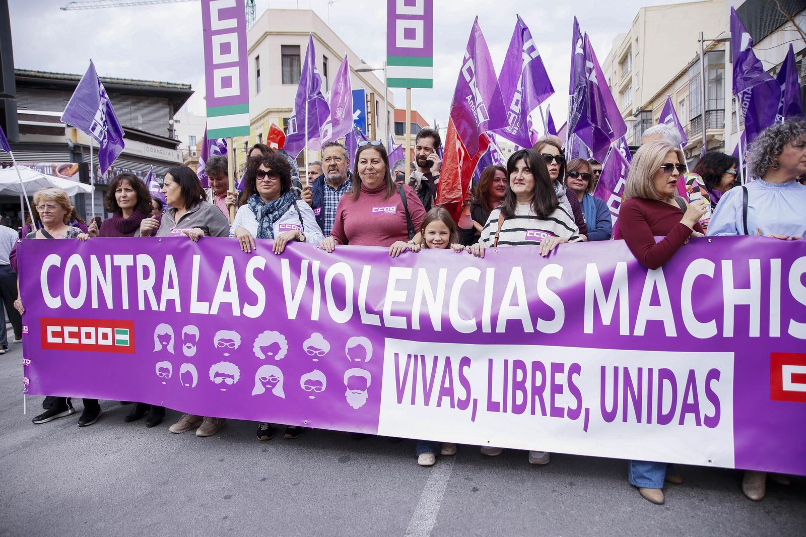 Las imágenes de la manifestación realizada por la Plataforma de Acción Feminista en Almería