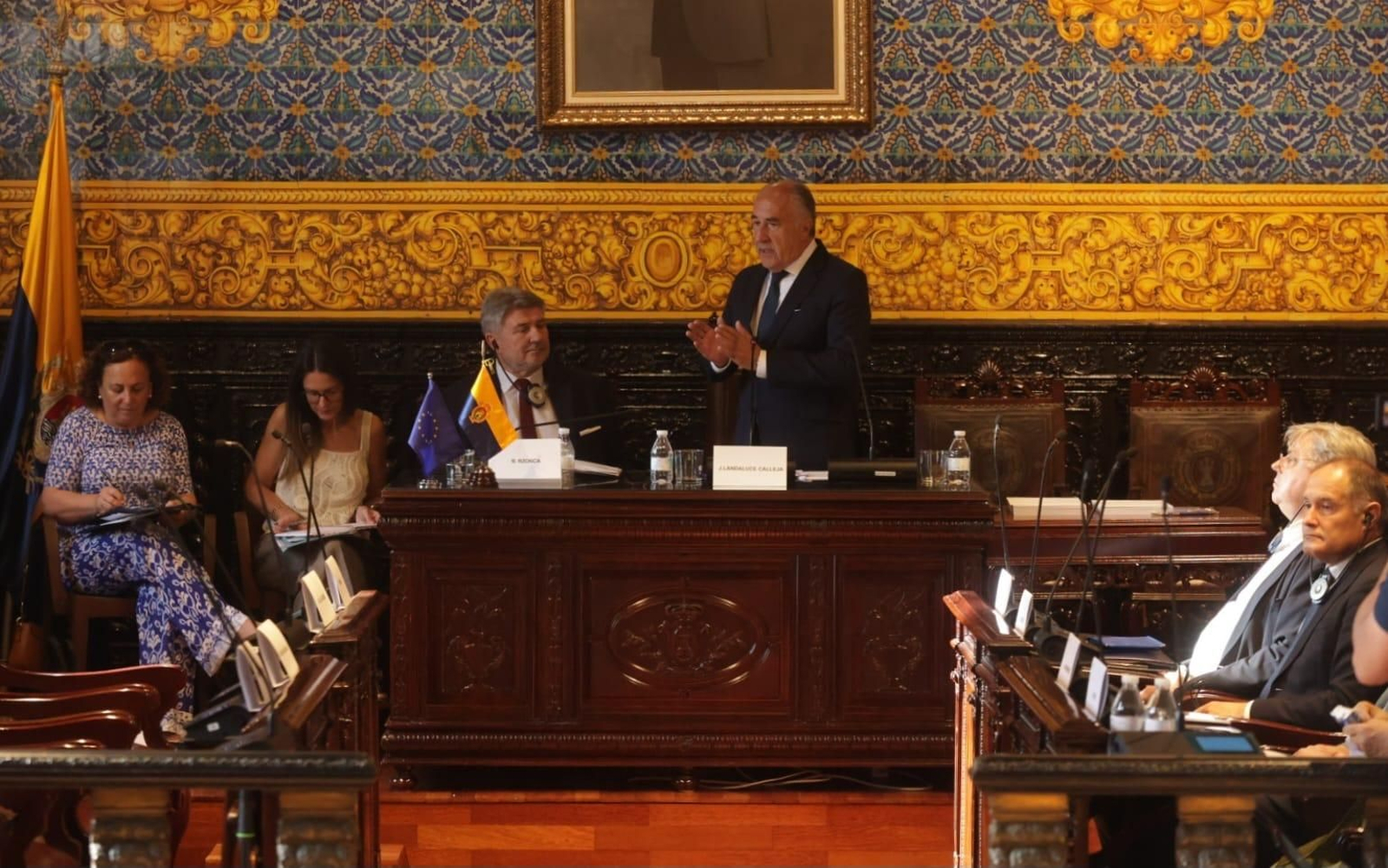 Landaluce, junto a los representantes de la Comisión de Peticiones del Parlamento Europeo que visitaron Algeciras.