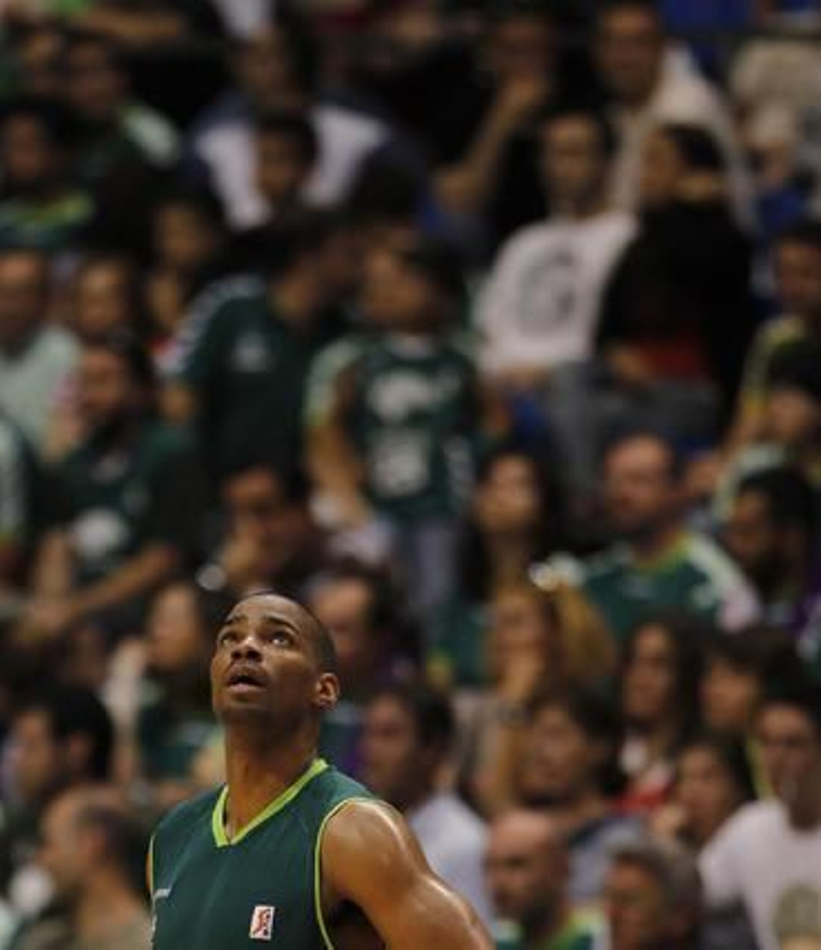 El Unicaja se mete en semifinales de los play-off de la ACB tras ganar en dos partidos al Power Electronics Valencia. / Sergio Camacho