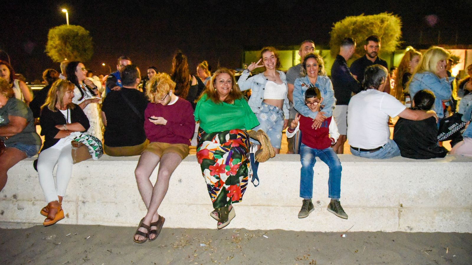 Fotos de la hoguera de San Juan en La Línea