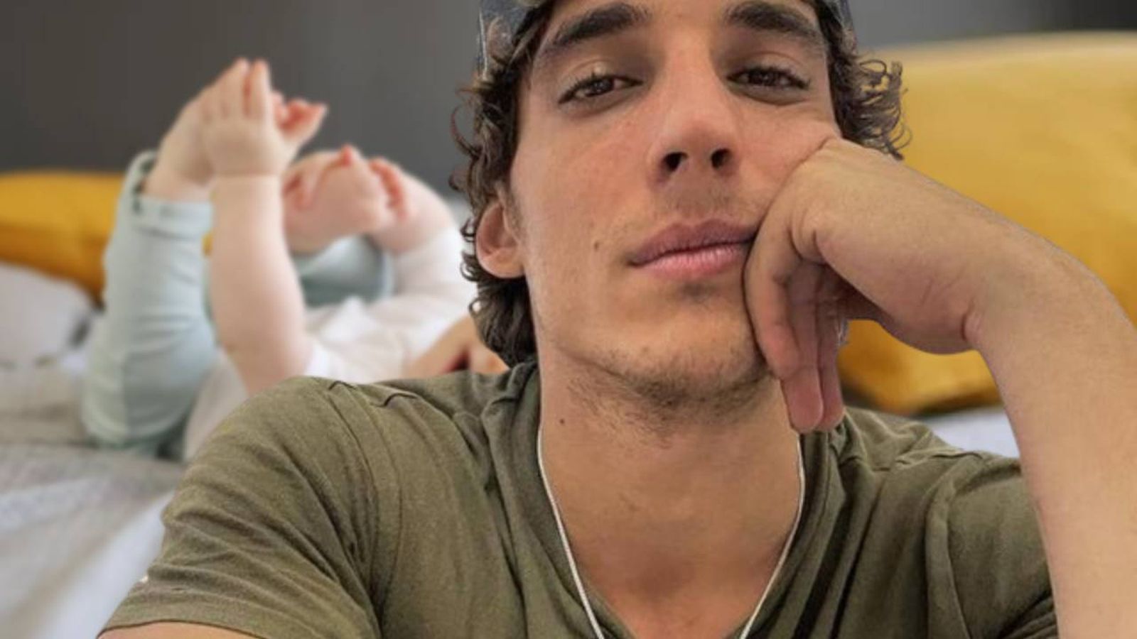 Miguel Herrán comparte momentos íntimos con su bebé María