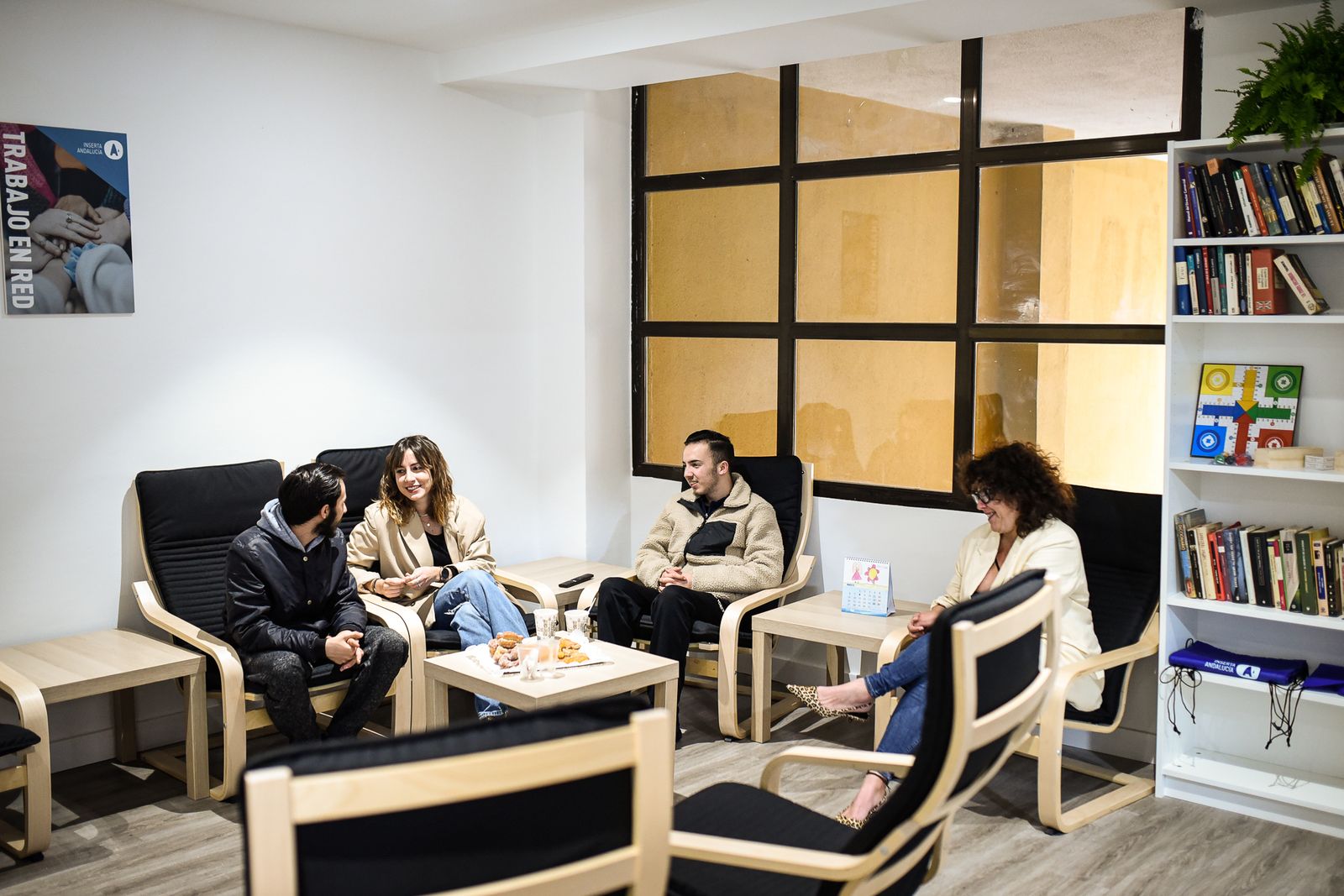 Imágenes de la inauguración del Centro de Día para personas sin hogar de Andalucía Inserta