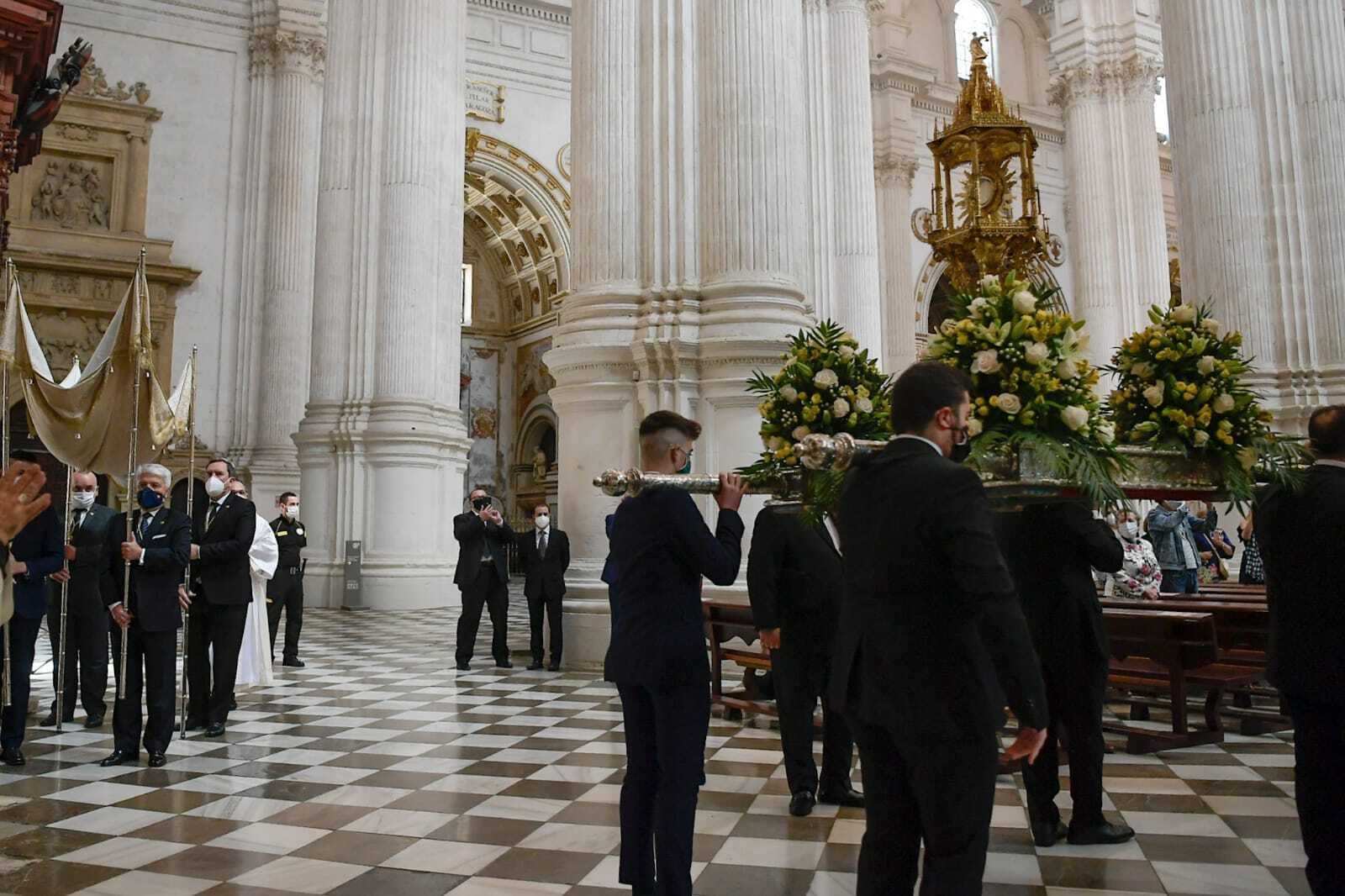Las imágenes de un Corpus histórico en Granada 'intramuros'