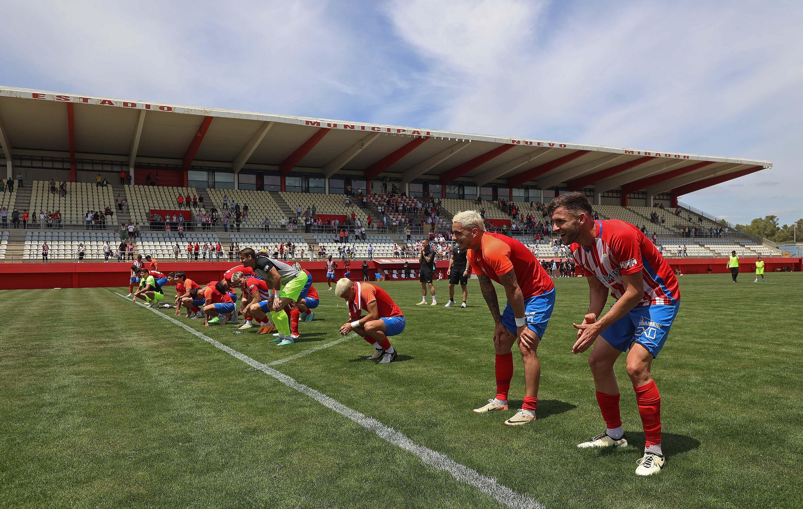 Las  mejores fotos del Algeciras - Atlético Baleares de Primera RFEF