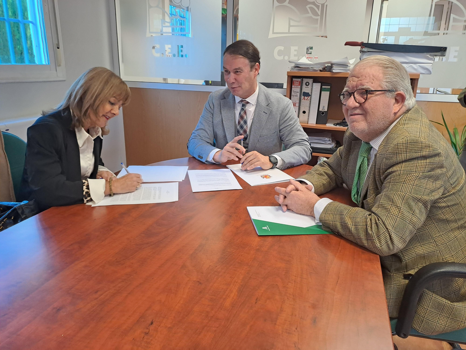 Carmen Belinchón, Manuel Carlos Vallejo y Javier Carazo.
