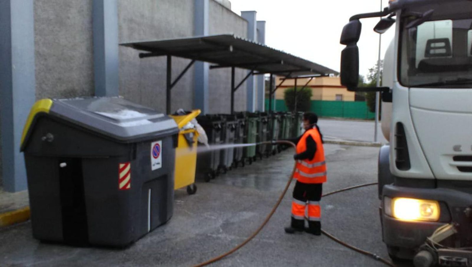 Trabajos municipales de limpieza y desinfección.