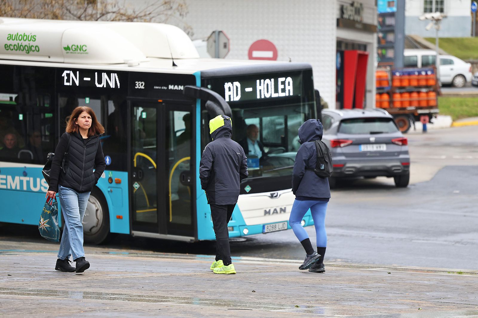 Lluvia y frío intenso en la mañana de miércoles