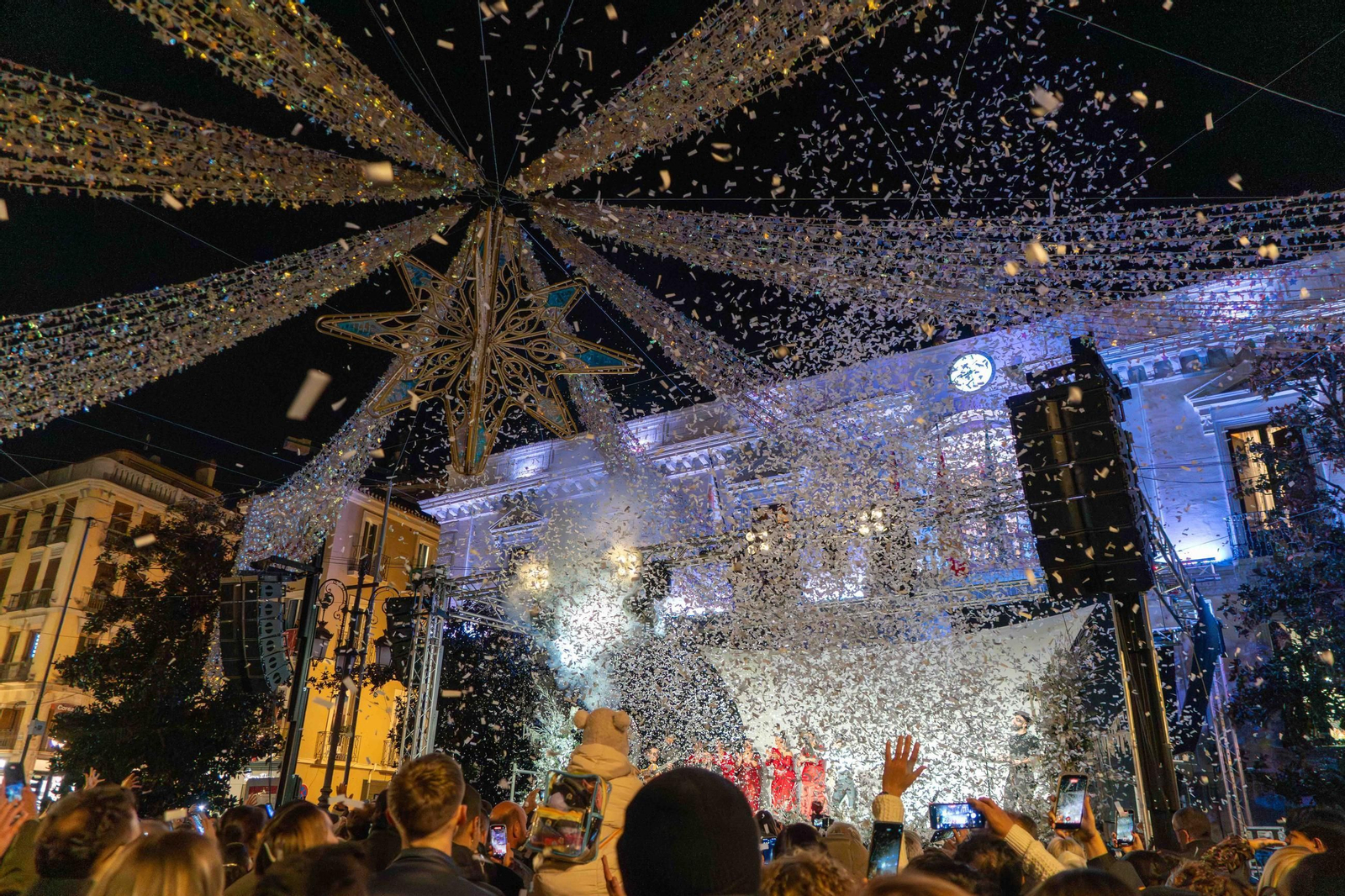 Así son las luces de Navidad de Granada: las mejores fotos