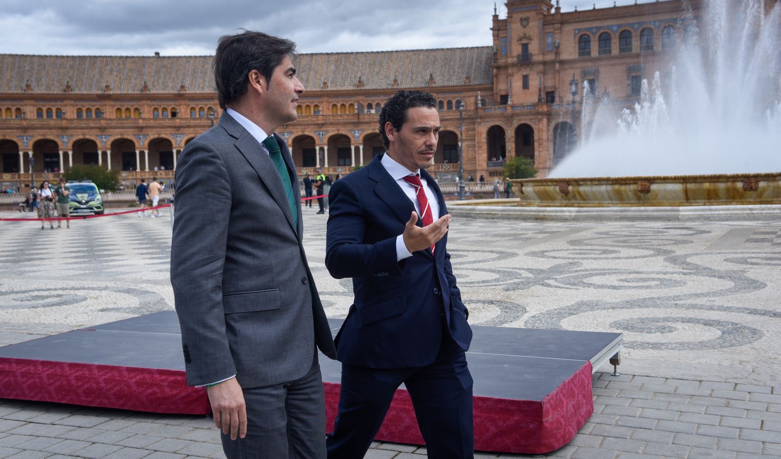 El derbi sevillano | Las fotos del alcalde y los presidentes de Betis y Sevilla