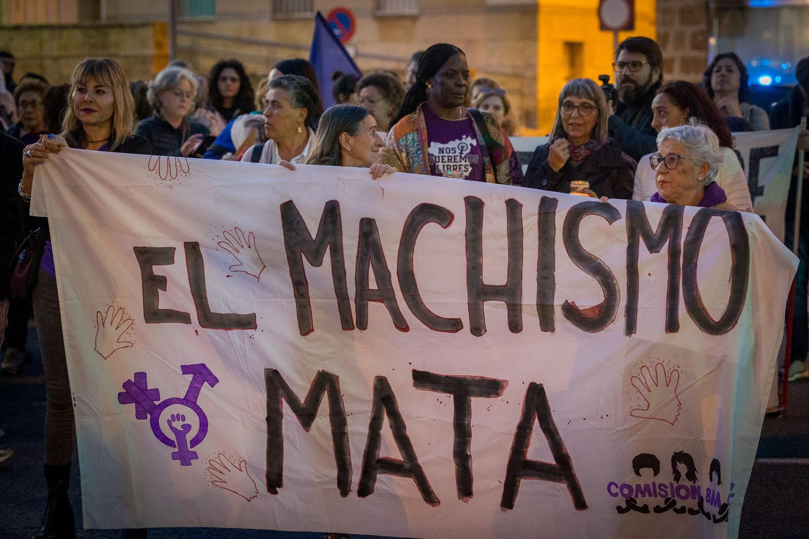 Una manifestación contra violencia machista en Cádiz