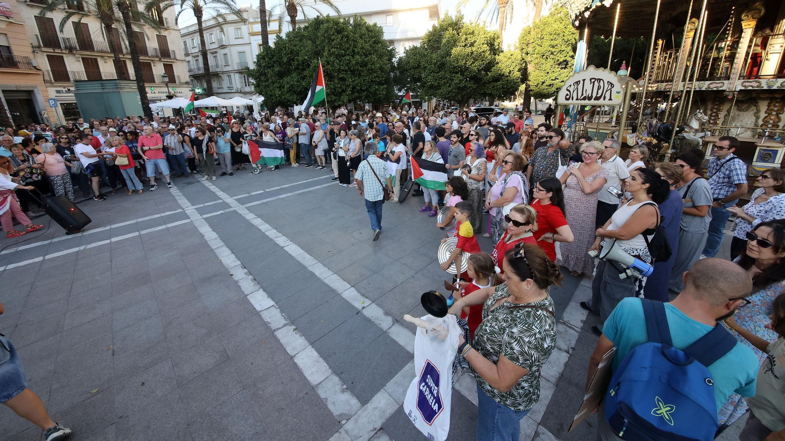 Cacerolada en Jerez para exigir la liberación de la flotilla de Gaza