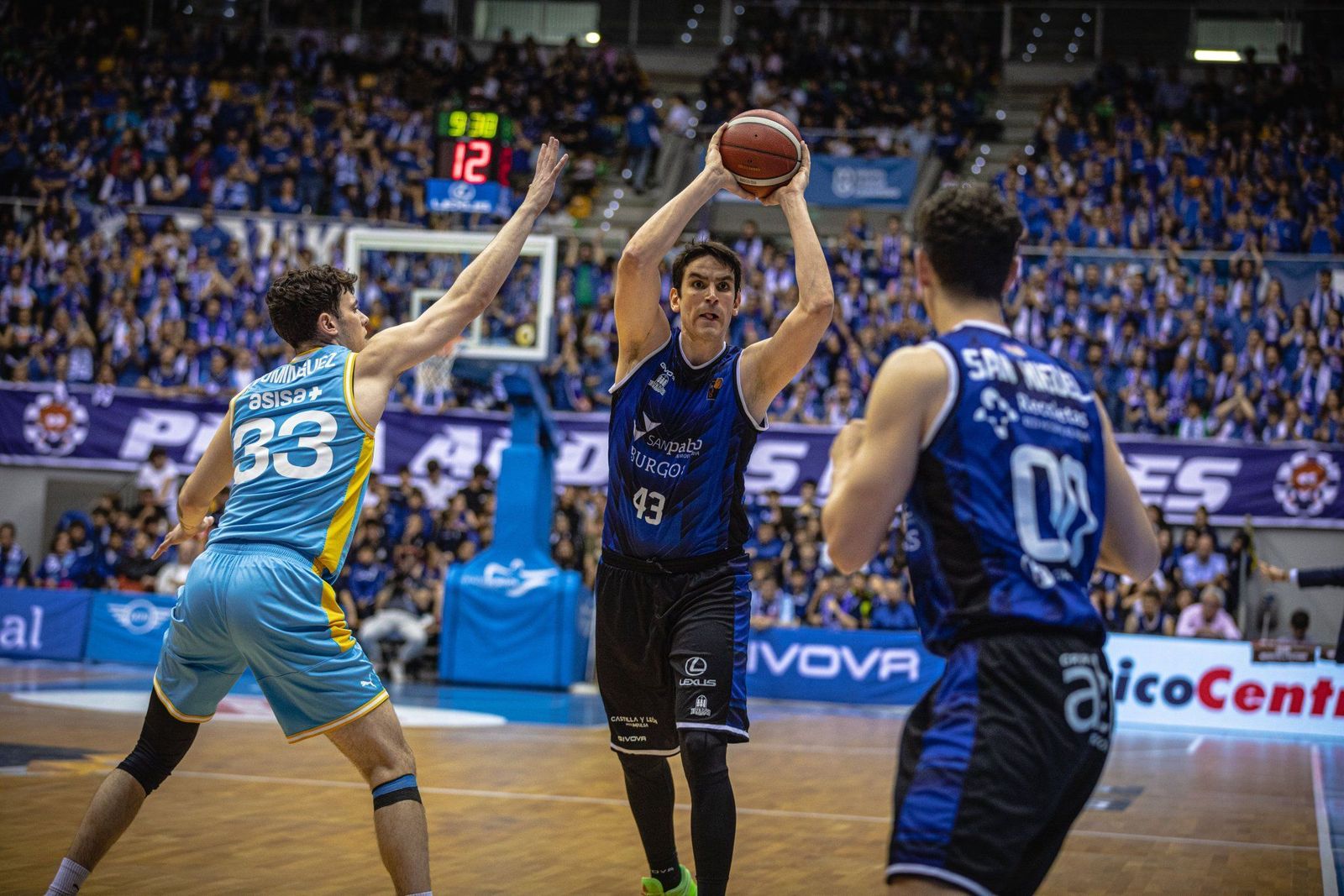 Carlos Suárez, durante el tercer partido ante Estudiantes