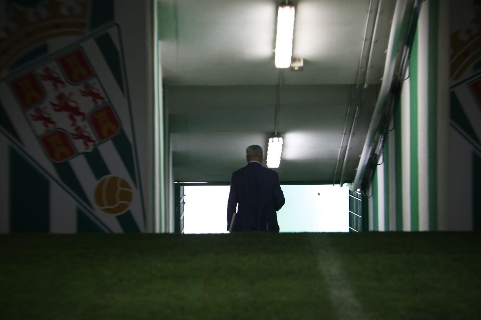 Las imágenes de la despedida de Miguel Valenzuela del Córdoba CF