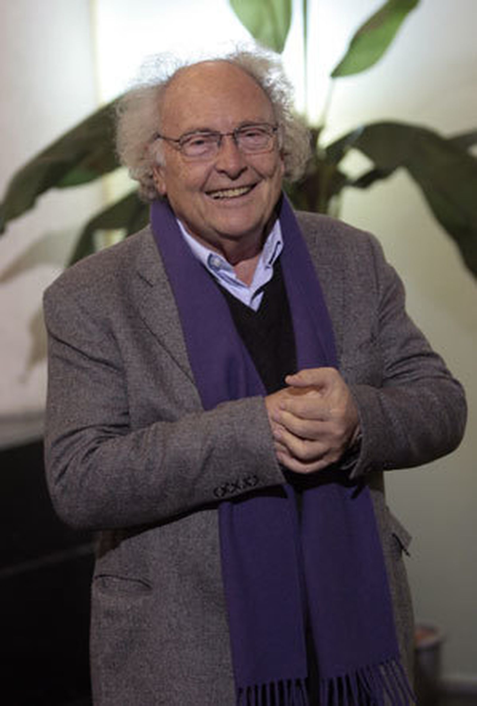 "Suárez me hizo ministro porque hablaba inglés"