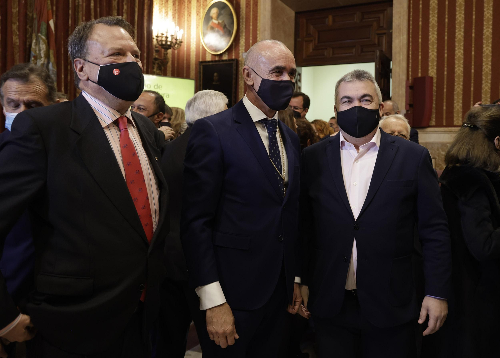 La investidura de Antonio Muñoz como Alcalde de Sevilla, en imágenes