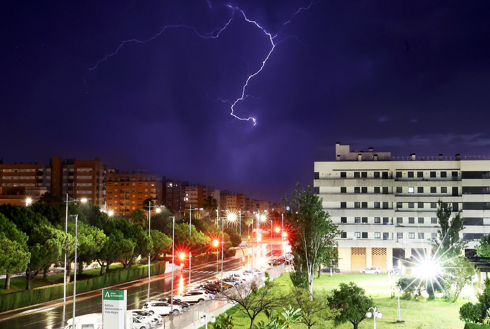 Imágenes del lunes 23 de junio en Huelva