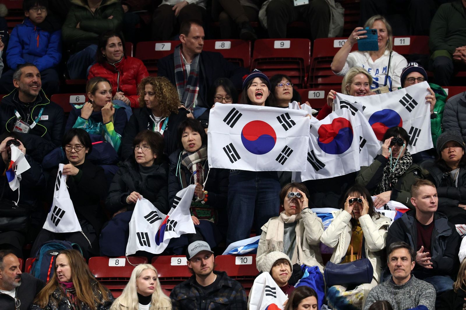 Las mejores fotos de los Juegos Olímpicos de invierno Milán Cortina d'Ampezzo 2026 | Quinta jornada