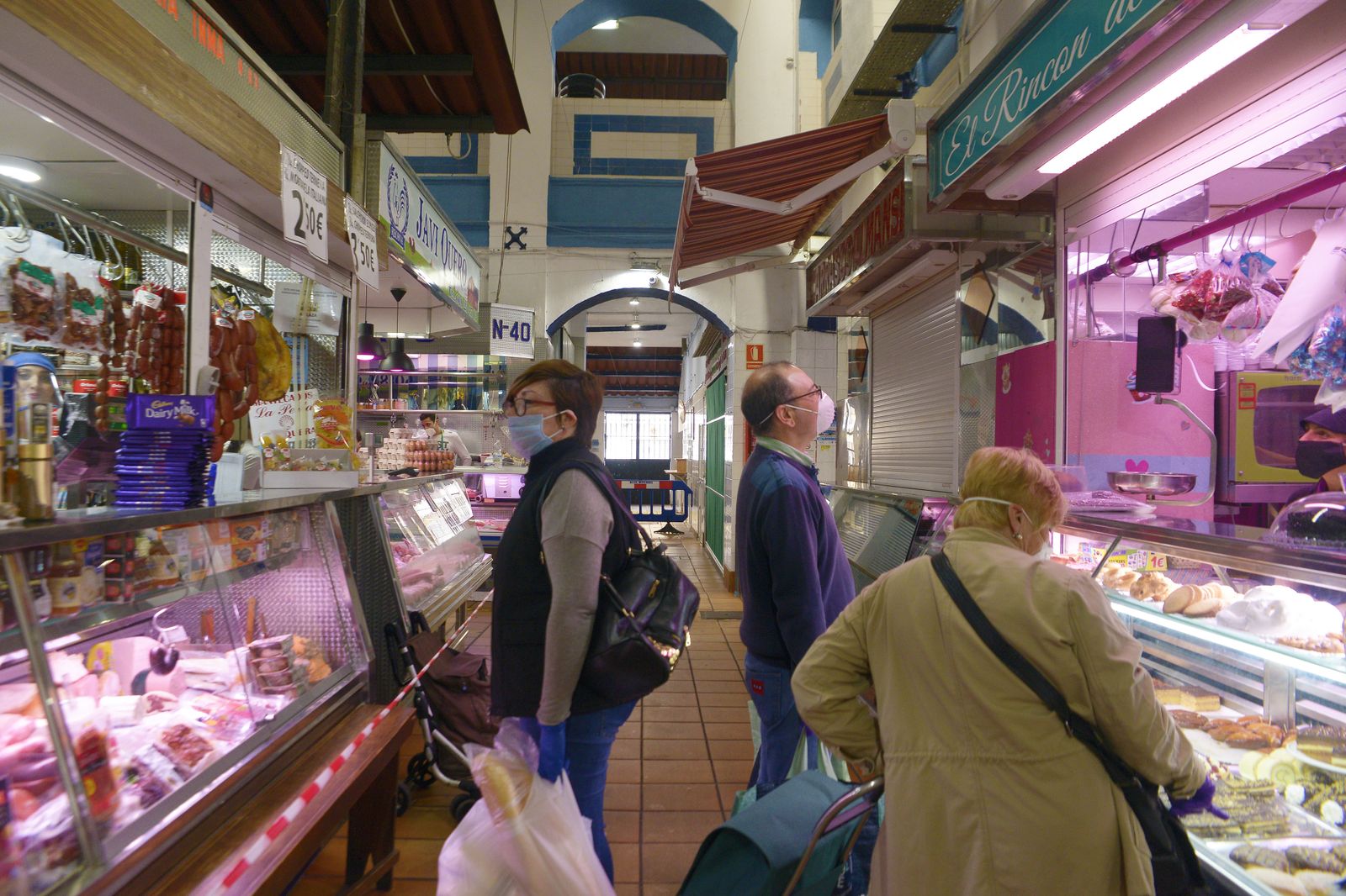 Fotos de los mercados de la comarca en cuarentena