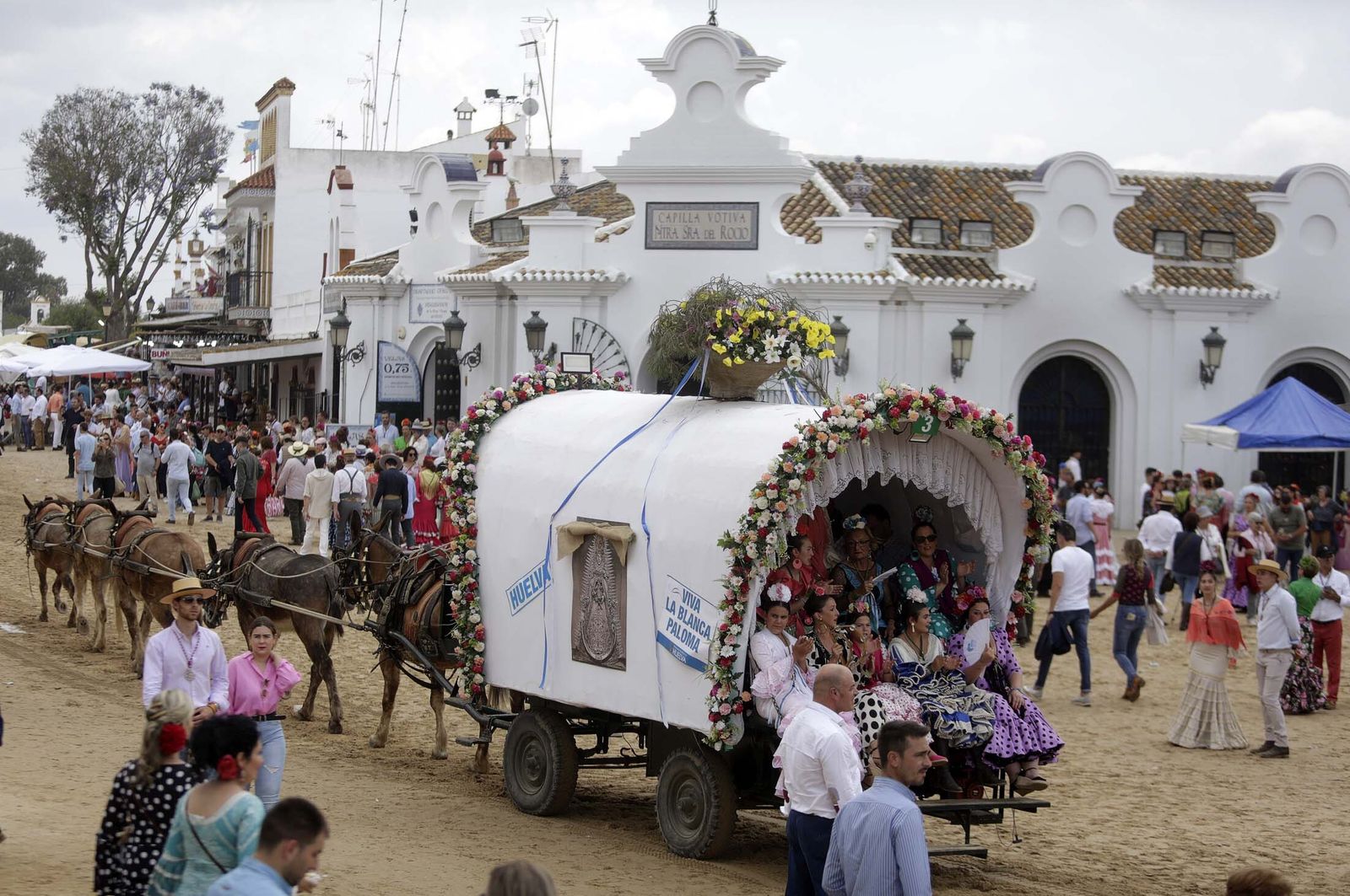 El Rocío 2023: Imágenes de ambiente y presentaciones de las Hermandades
