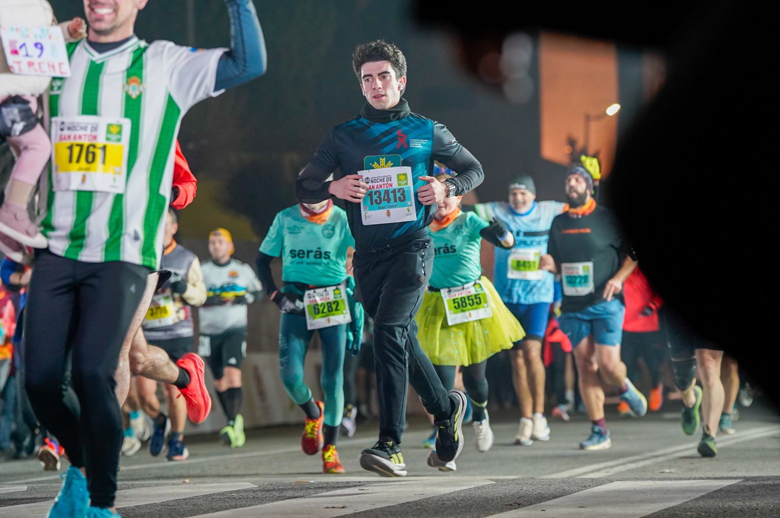 En imágenes: búscate en tu llegada a meta de la Carrera de San Antón 2026 (13)