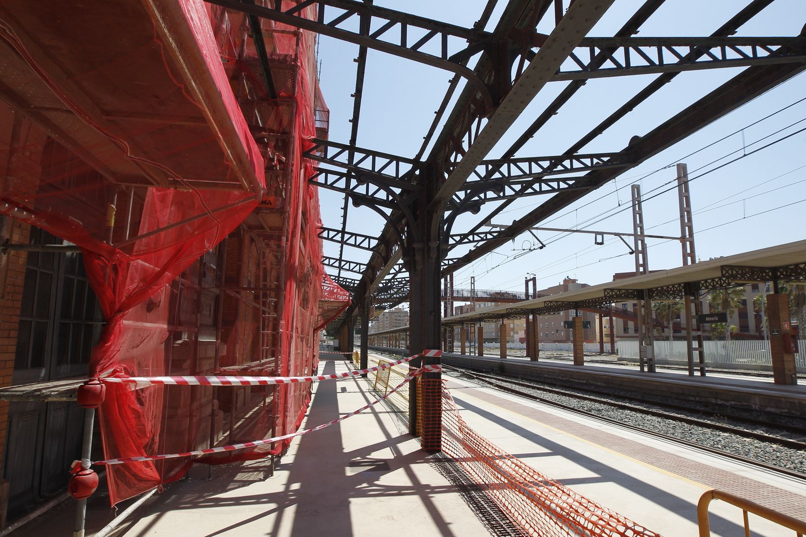 Las imágenes de las obras de la antigua estación de ferrocarril de Almería