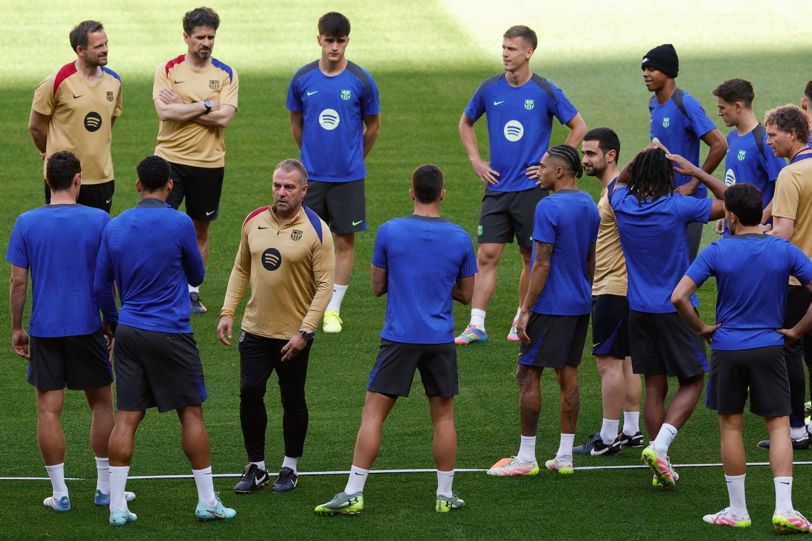 La fotos del día antes de la final de Copa Barcelona - Real Madrid