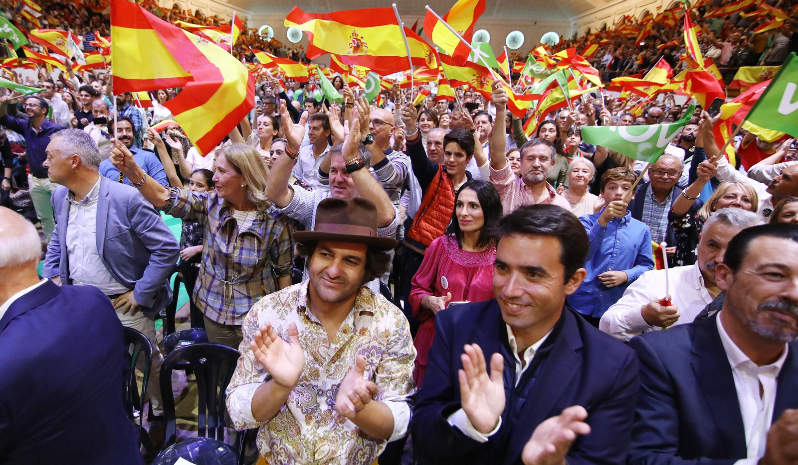 El mitín de Vox en la Real Escuela de Jerez, en imágenes El mitín de Vox en la Real Escuela de Jerez, en imágenes