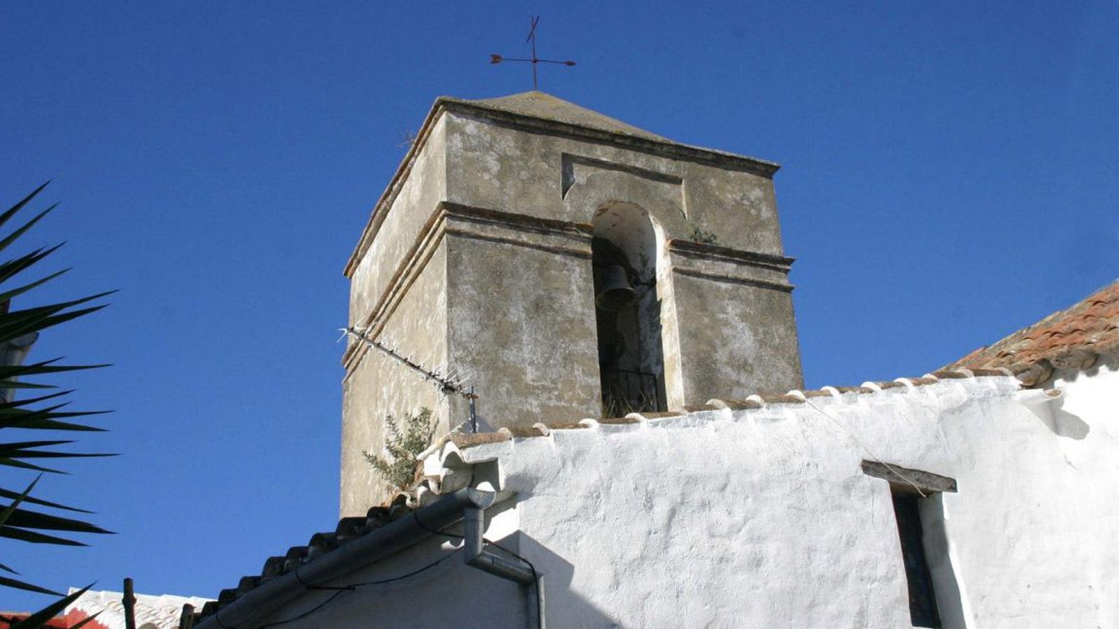 Campanario de la iglesia del castillo de Castellar, antes alminar de la mezquita  que hubo en la villa musulmana.