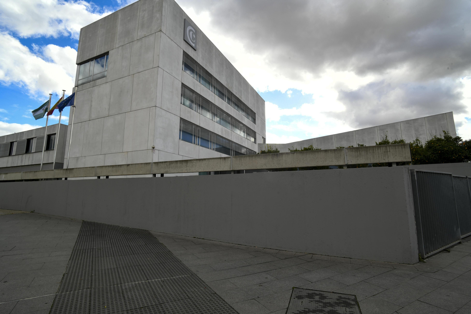 El edificio de la Cámara de Comercio de Granada