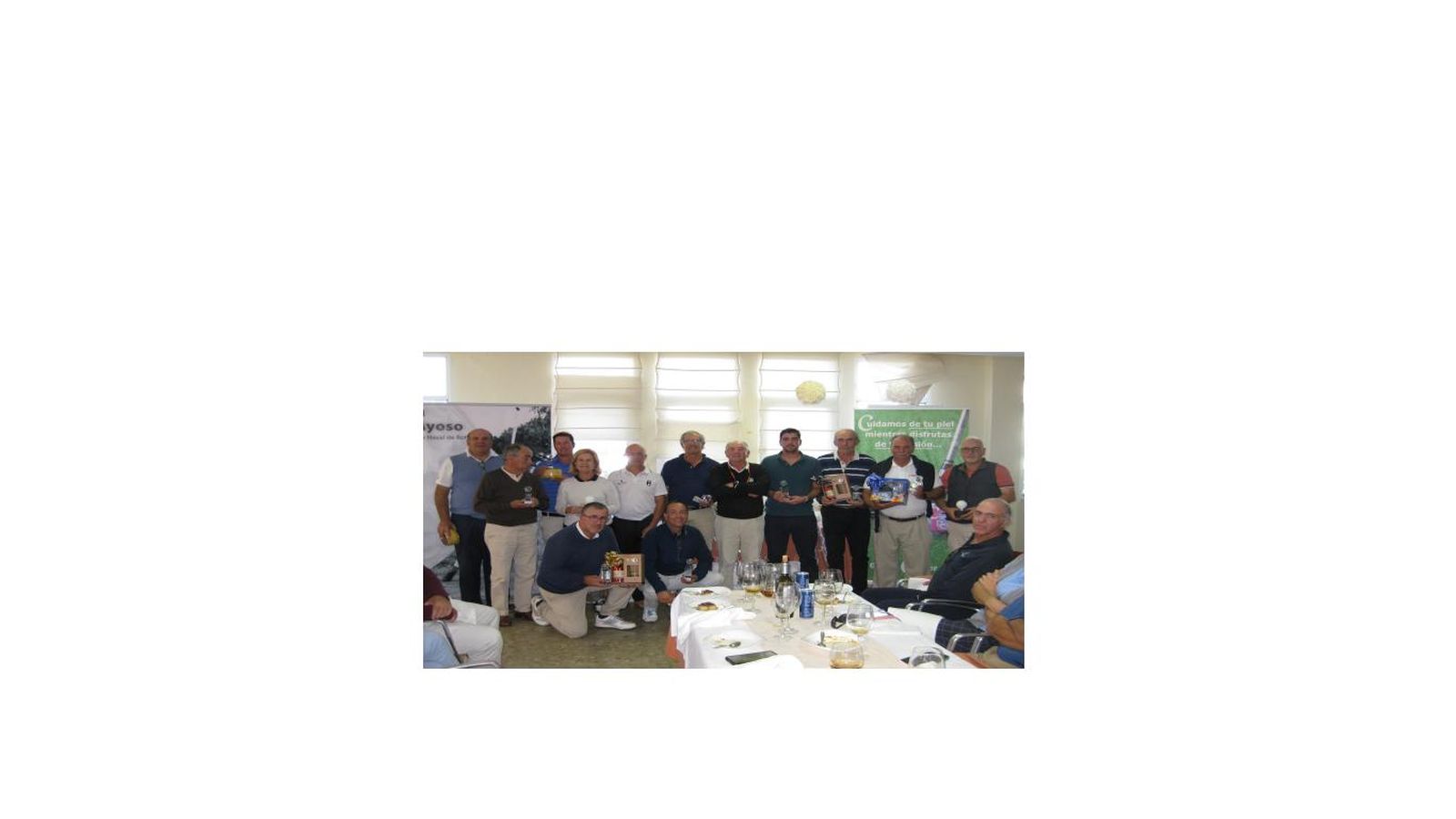 Los participantes, tras la ceremonia de entrega de premios.