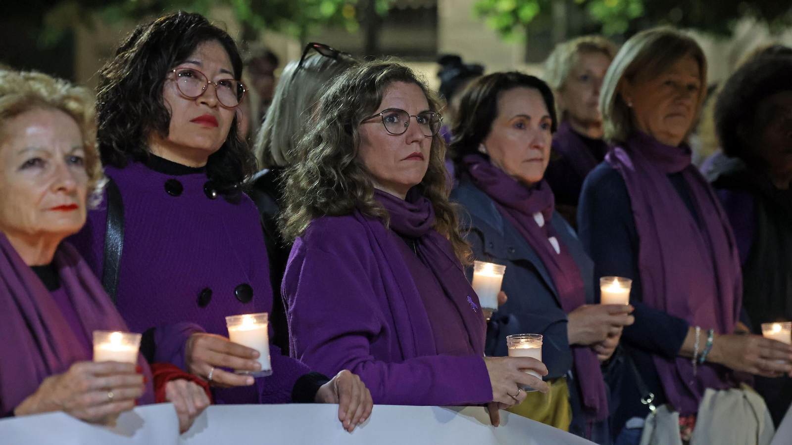 Imágenes de la manifestación del 25N 2024 en Jerez