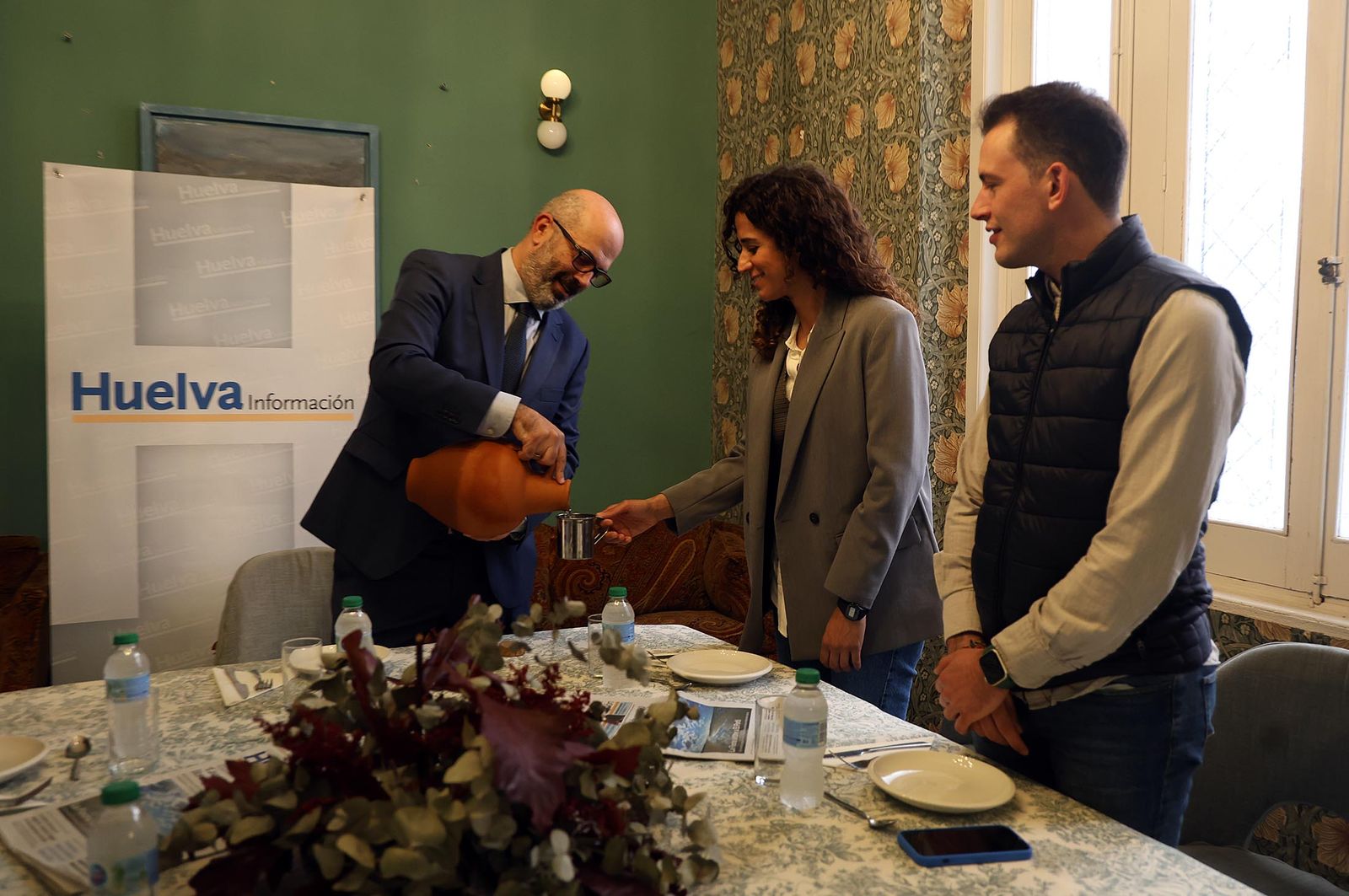 Imágenes de la Tertulia Cofrade 'El Aguaó' de Huelva Información