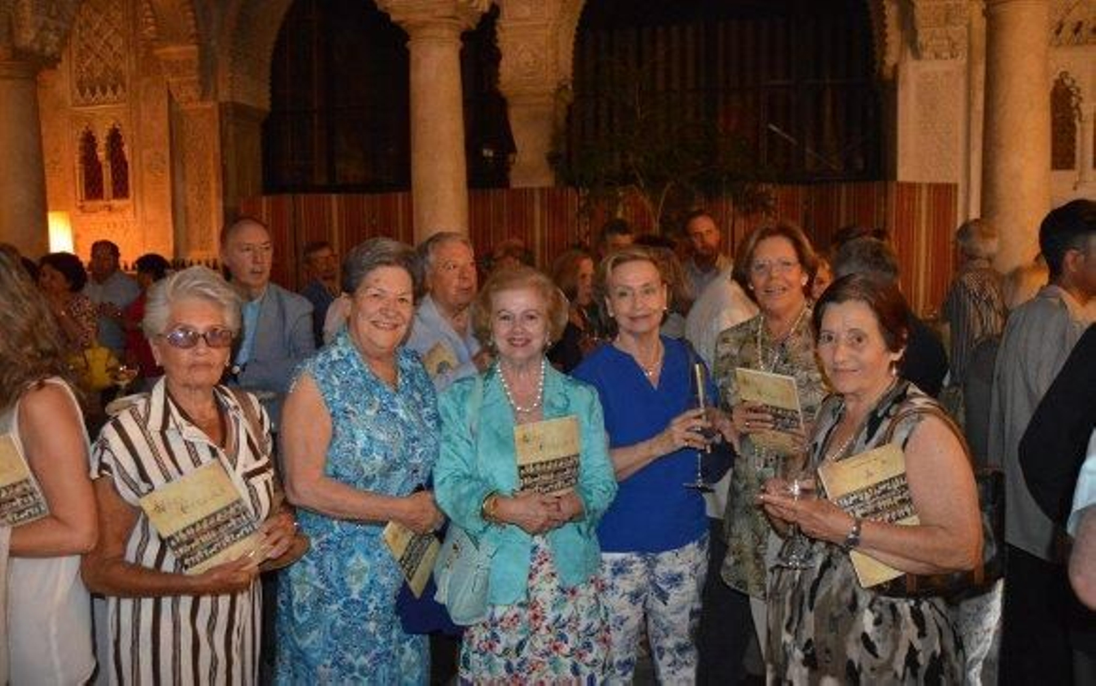Conchita Gutiérrez, Susi Dolarea, las hermanas Pilar y Carmen Ravina, Pilar Contrera y Concha Rupérez.

Foto: Ignacio Casas de Ciria