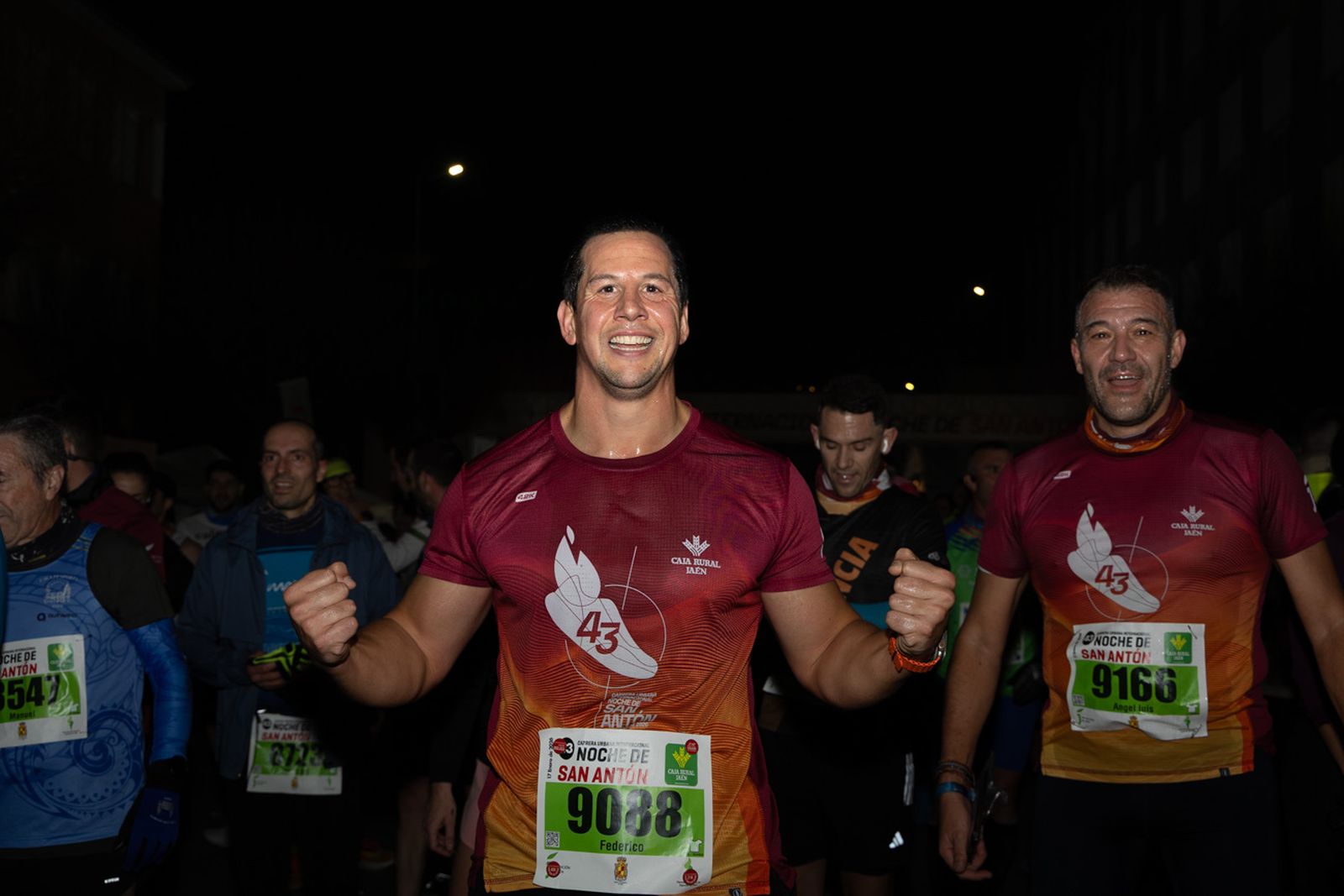 En imágenes: búscate en tu llegada a meta de la Carrera de San Antón 2026