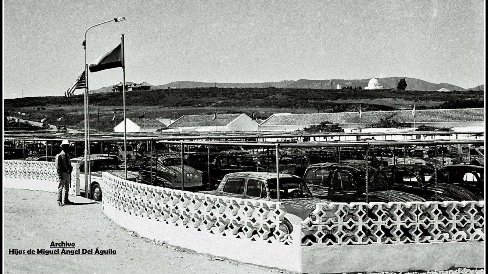 Aparcamientos completos en El Rinconcillo, en 1970.