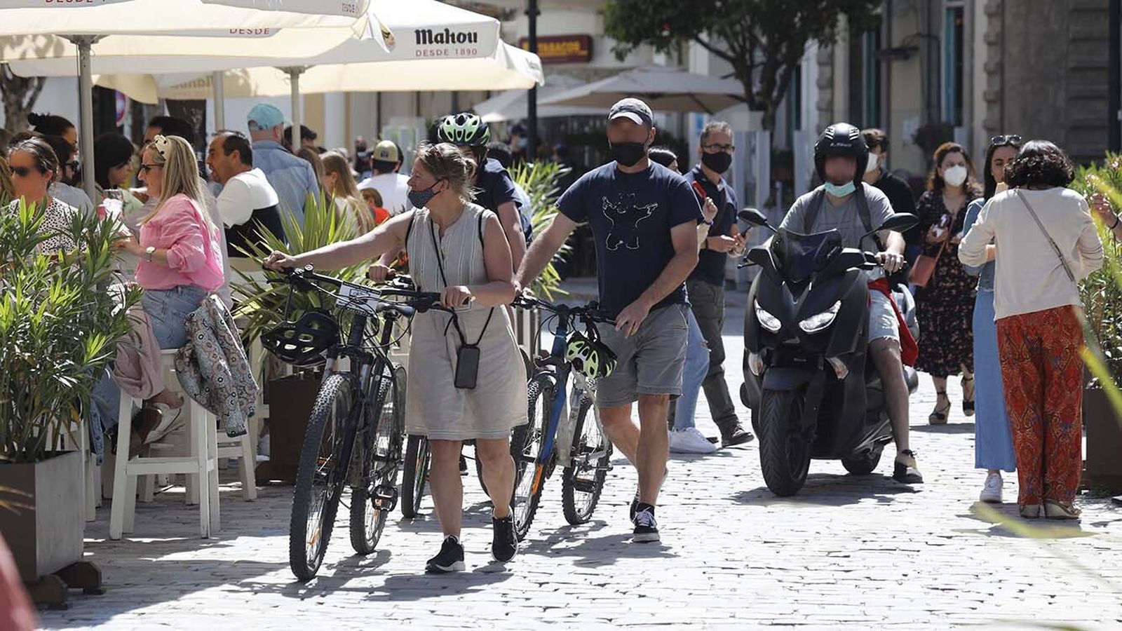 Las fotos de Tarifa y Sotogrande, en su primer fin de semana sin cierre perimetral por provincias