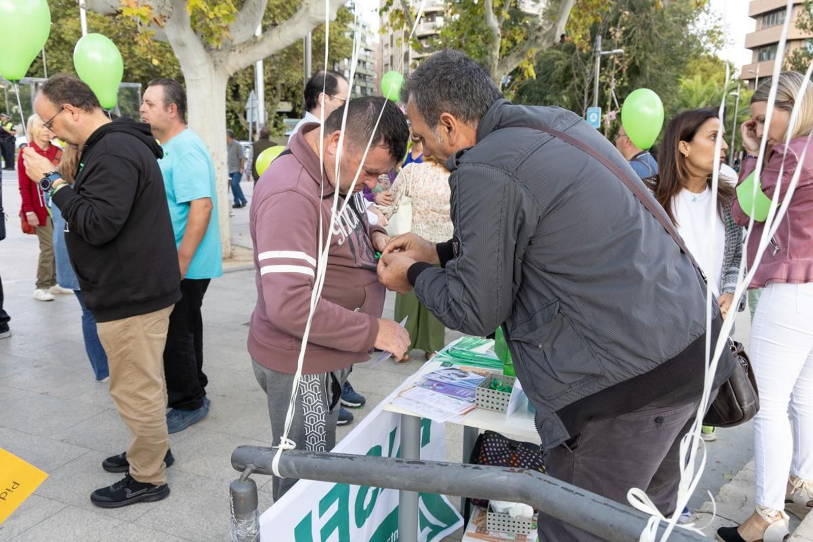 Marcha organizada con motivo del Día Mundial de la Salud Mental, en imágenes