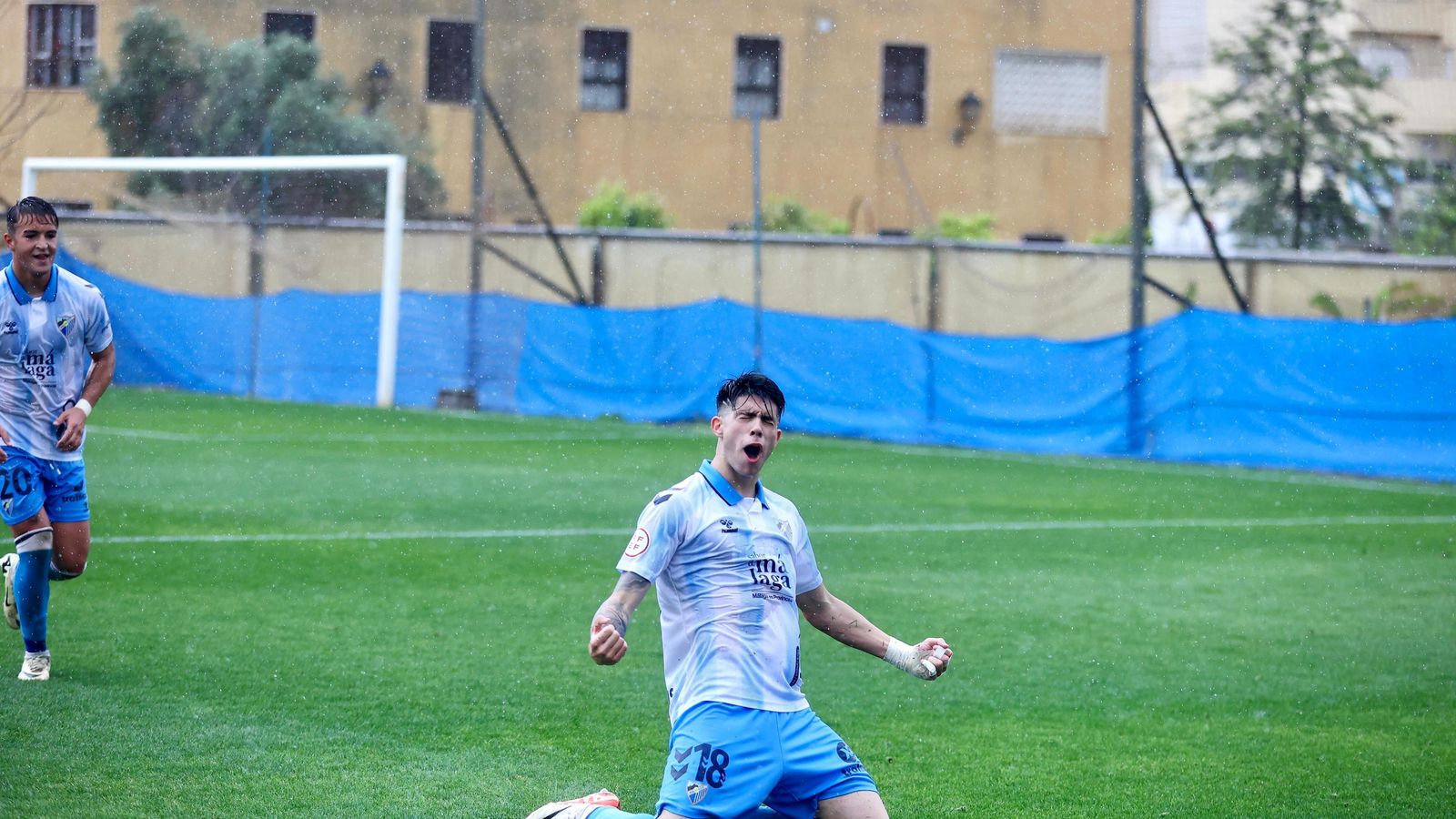 Loren Juarros, presente en el triunfo del Atlético Malagueño ante el Málaga City Loren Juarros, presente en el triunfo del Atlético Malagueño ante el Málaga City