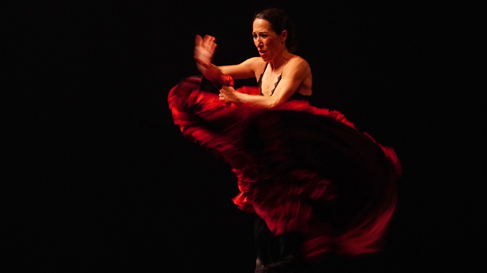 Ana Morales presenta 'En la cuerda floja' en Villamarta