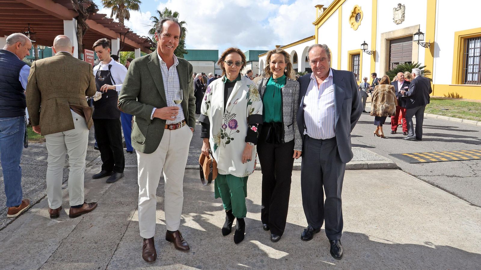 II Almuerzo Solidario de la Guardia Romana de la Hermandad del Transporte en Jerez