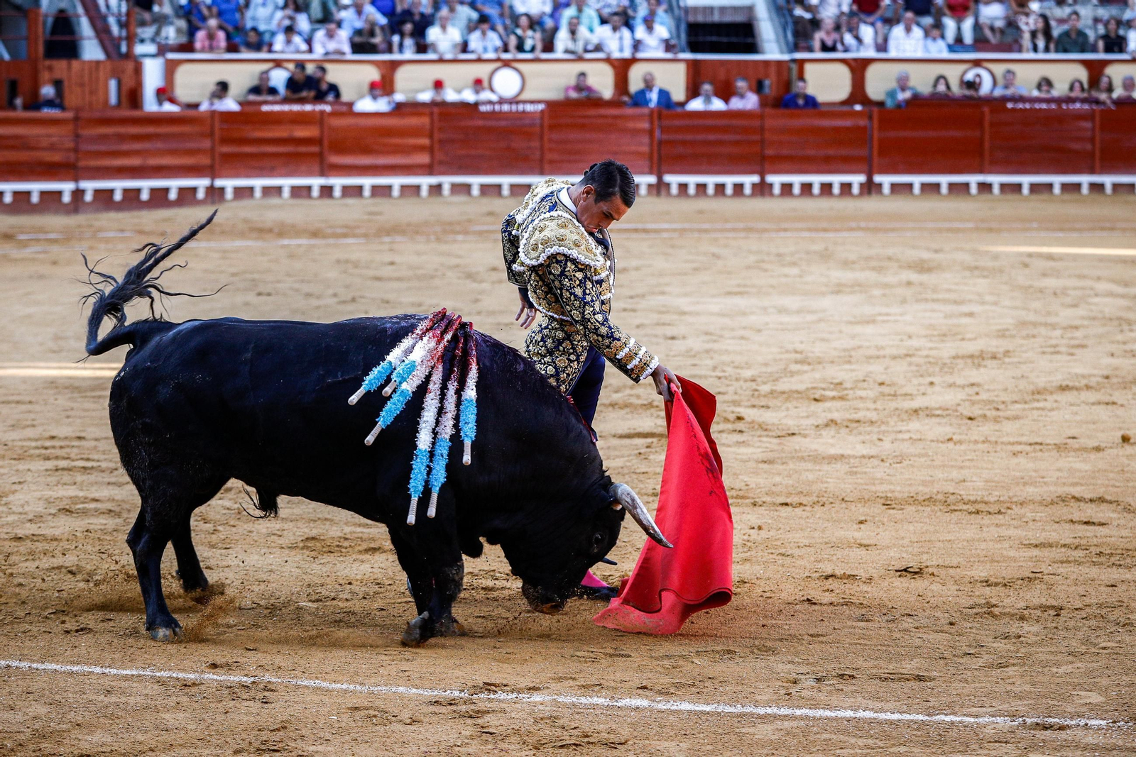 Imágenes de la corrida de toros en El Puerto: Manzanares, Roca Rey y Pablo Aguado
