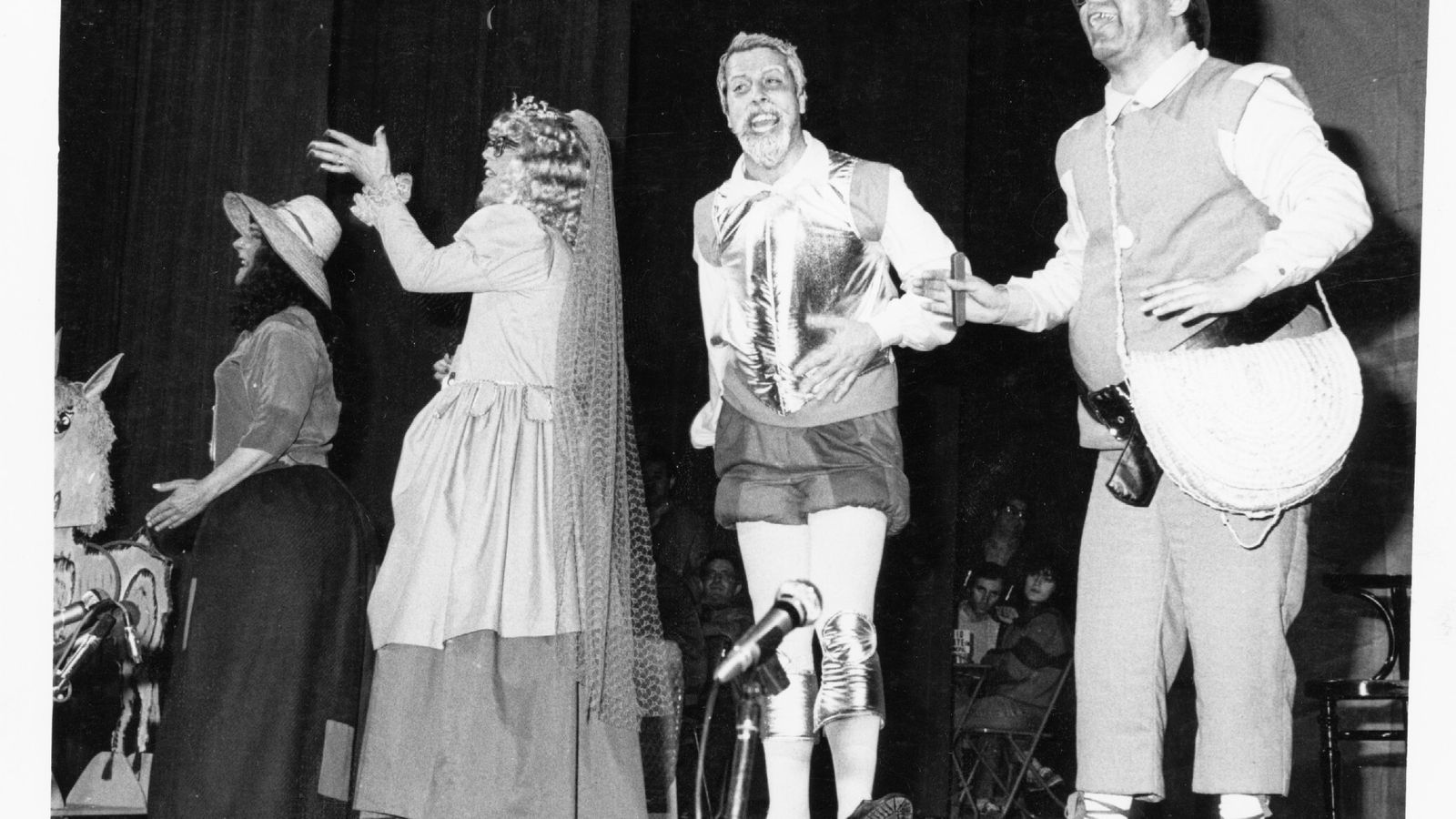 El cuarteto 'El loco de la Mancha con una macha de locos', primer premio de 1986.