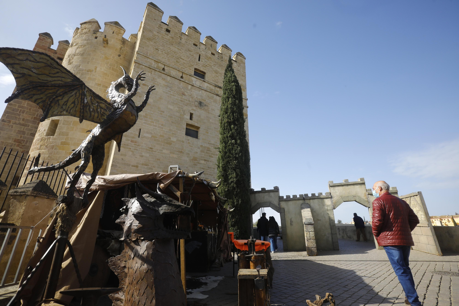 Preparativos del Mercado Renacentista de Córdoba.